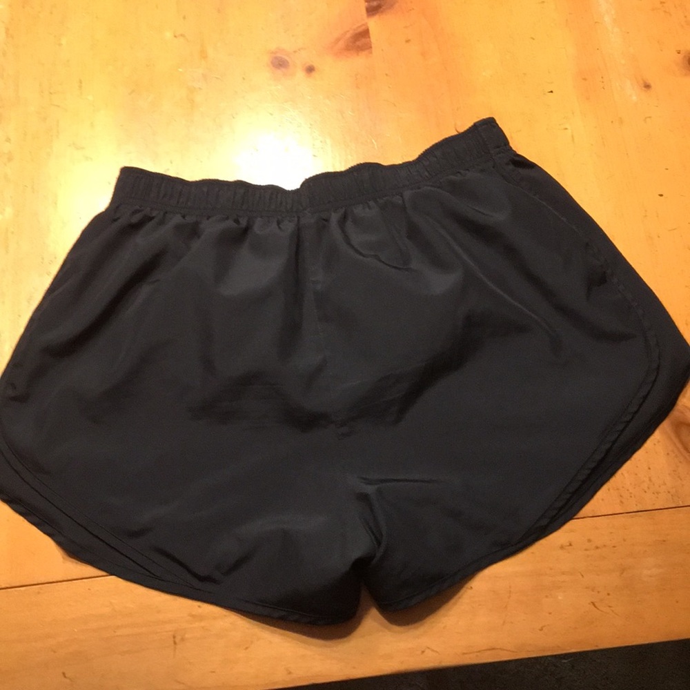 Nike Tempo Shorts - Picture 2 of 5